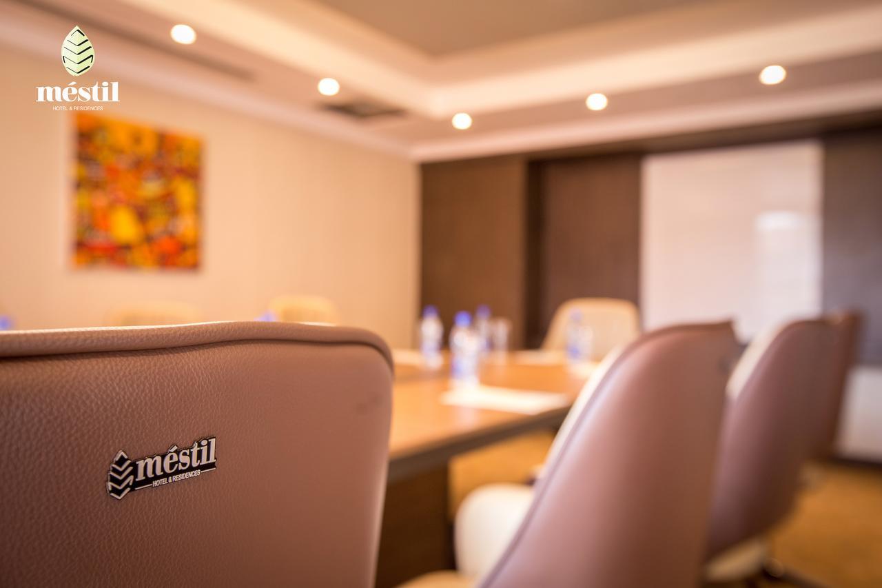 Mestil Hotel & Residences Kampala Luaran gambar