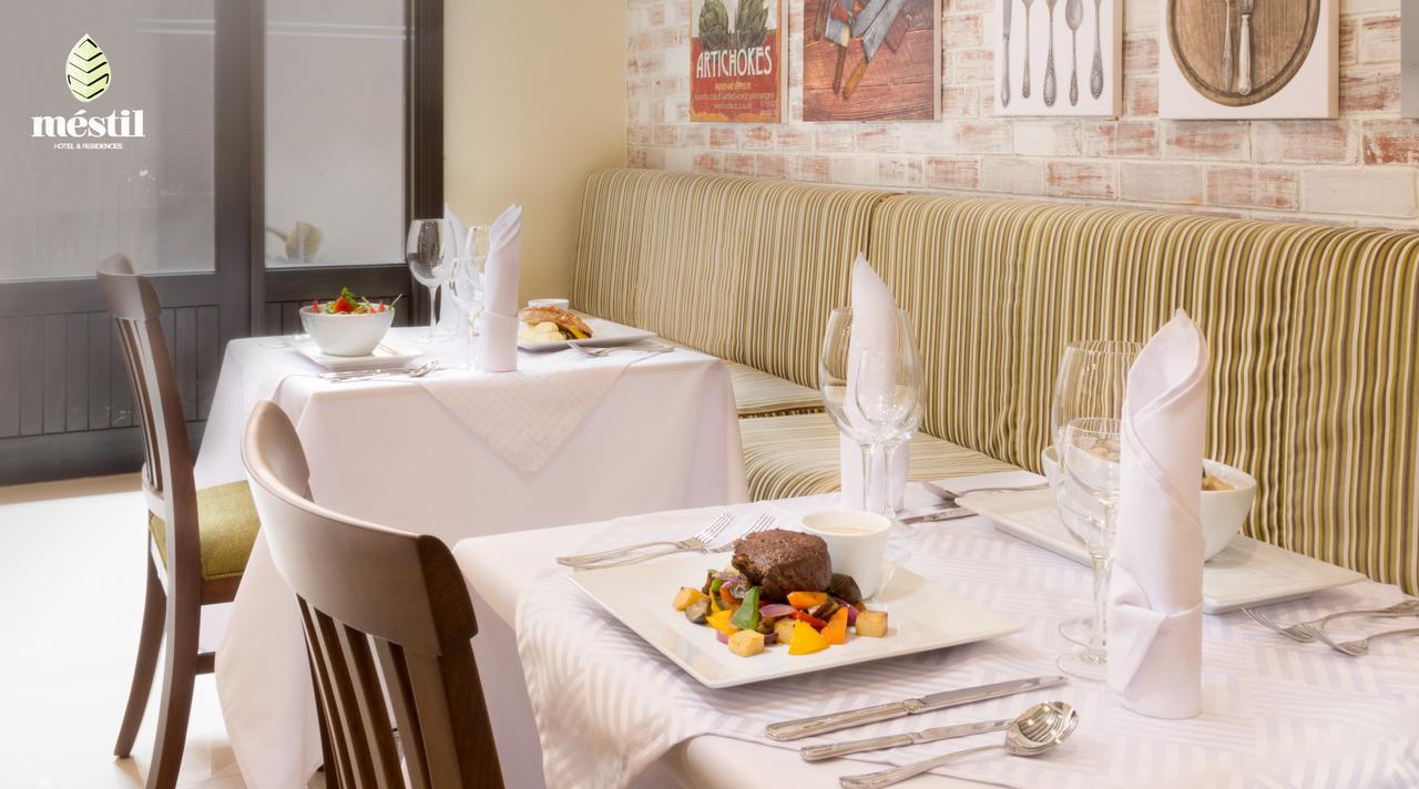 Mestil Hotel & Residences Kampala Luaran gambar