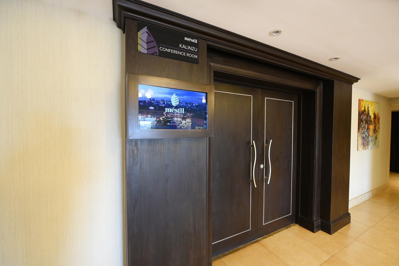 Mestil Hotel & Residences Kampala Luaran gambar