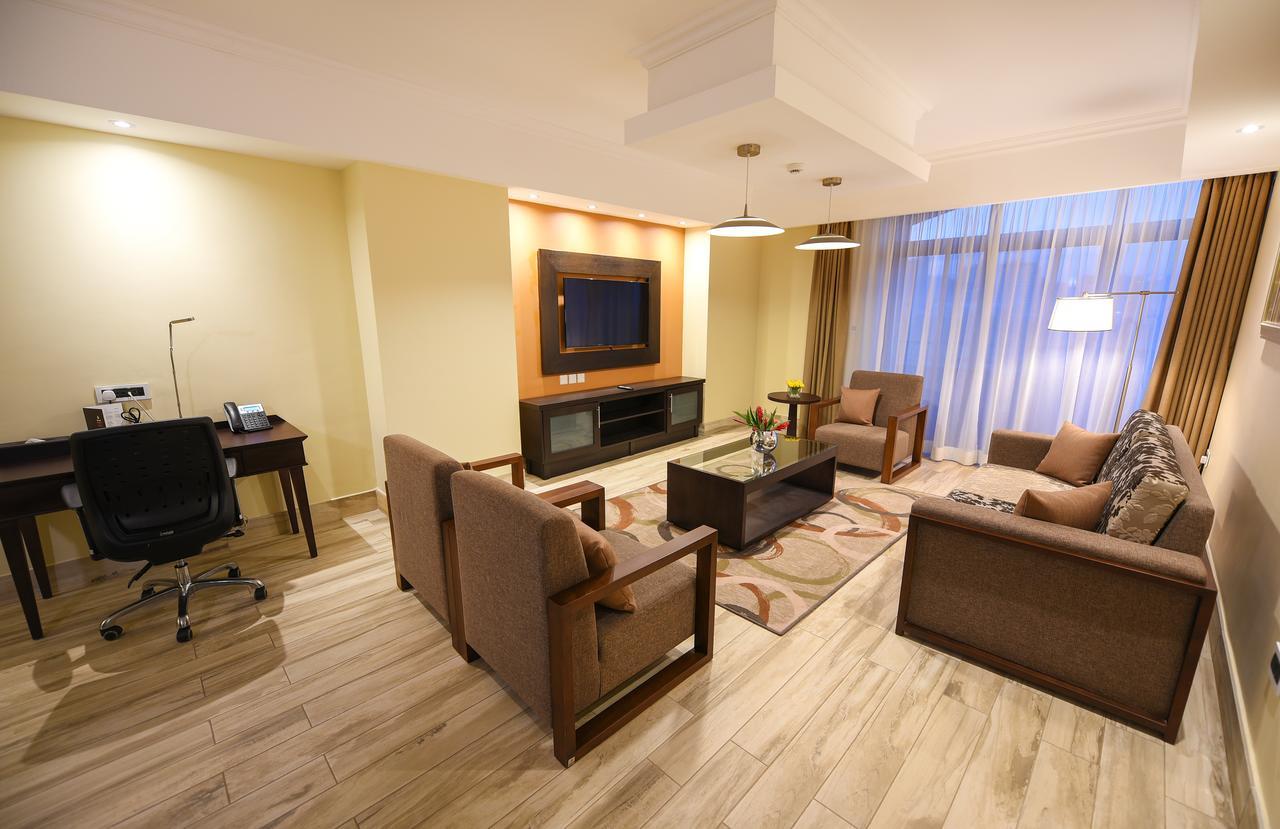 Mestil Hotel & Residences Kampala Luaran gambar
