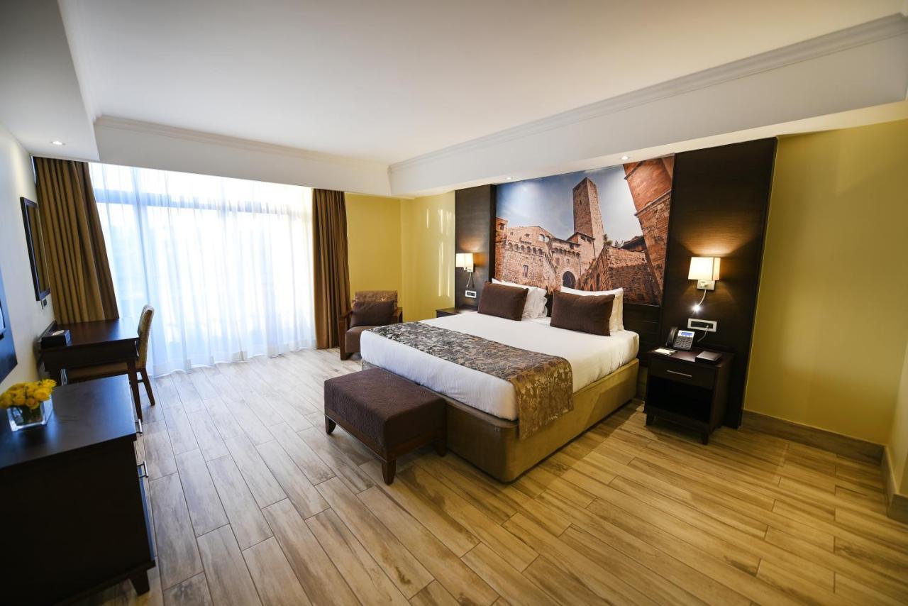 Mestil Hotel & Residences Kampala Luaran gambar