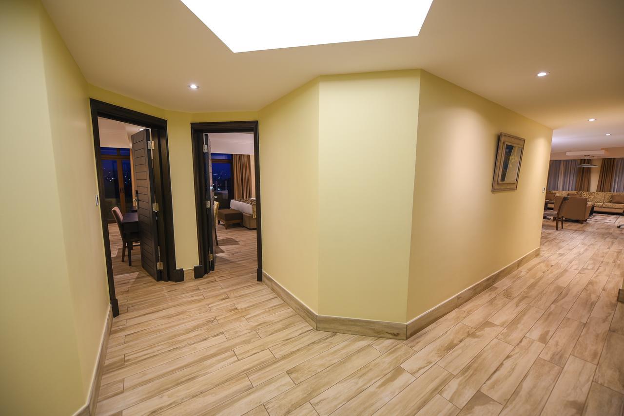 Mestil Hotel & Residences Kampala Luaran gambar